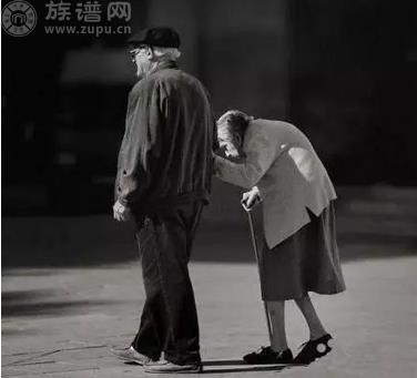 如果你的年龄在30-55之间，就算是哭着也要看这张图！