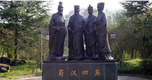 复兴汉室,诸葛亮寻得接班人,却酒后遇刺身亡